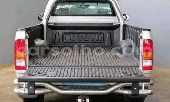 Sayi Na hannu Toyota Runx Silver Mota in Maseru a Maseru Sayi Na hannu Toyota Runx Silver Mota in Maseru a Maseru