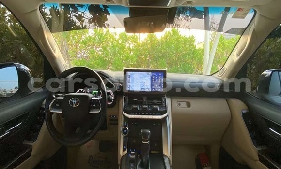 Buy Used Toyota Land Cruiser White Car in Butha–Buthe in Thaba-Tseka Buy Used Toyota Land Cruiser White Car in Butha–Buthe in Thaba-Tseka
