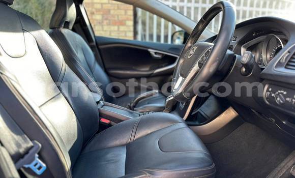 Buy Used Volvo V40 Other Car in Mafeteng in Mafeteng Buy Used Volvo V40 Other Car in Mafeteng in Mafeteng