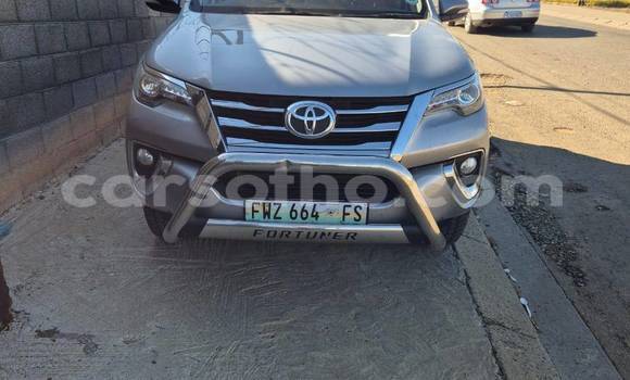 Acheter Occasion Voiture Toyota Fortuner Autre à Import - Dubai, Maseru Acheter Occasion Voiture Toyota Fortuner Autre à Import - Dubai, Maseru