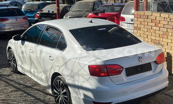 Acheter Occasion Voiture Volkswagen Jetta Blanc à Maputsoe, Leribe Acheter Occasion Voiture Volkswagen Jetta Blanc à Maputsoe, Leribe