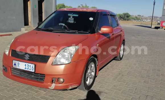 اشتري مستعمل Suzuki Swift Red سيارة في Hlotse في Leribe