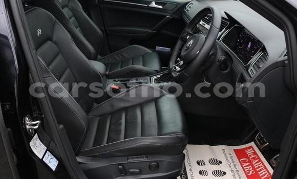 Sayi Na hannu Volkswagen Golf Black Mota in Teyateyaneng a Berea Sayi Na hannu Volkswagen Golf Black Mota in Teyateyaneng a Berea