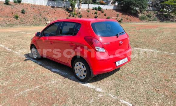 Sayi Na hannu Hyundai i20 Red Mota in Maseru a Maseru Sayi Na hannu Hyundai i20 Red Mota in Maseru a Maseru