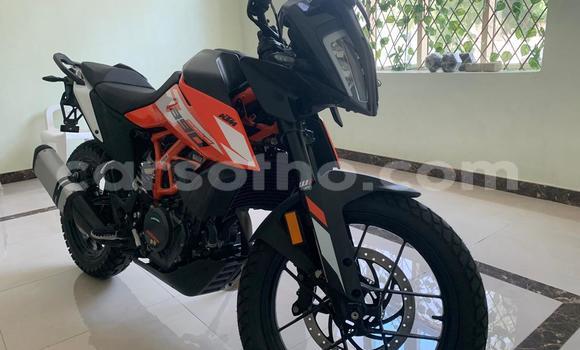 اشتري مستعمل KTM Duke Black دراجة نارية في Butha Buthe في Butha-Buthe