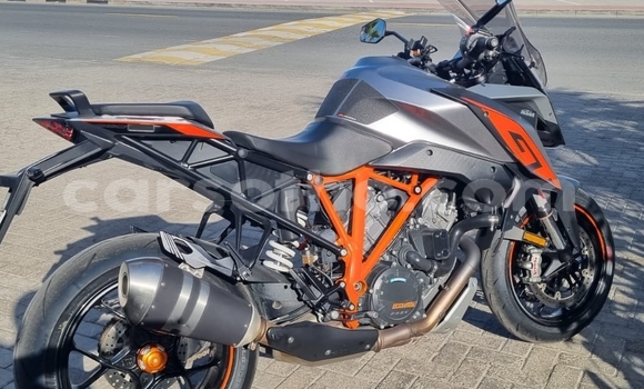 Sayi Na hannu KTM SuperDuke Black Motsi in Maseru a Maseru