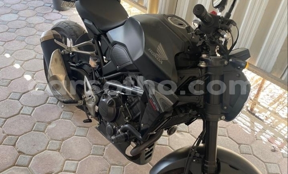 اشتري مستعمل Honda CBR Black دراجة نارية في Butha Buthe في Butha-Buthe