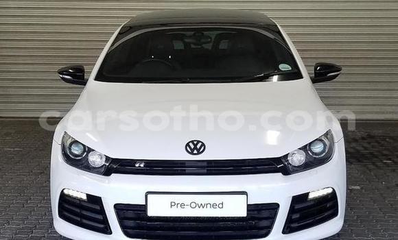 Acheter Occasion Voiture Volkswagen Scirocco R Blanc à Butha–Buthe, Thaba-Tseka Acheter Occasion Voiture Volkswagen Scirocco R Blanc à Butha–Buthe, Thaba-Tseka