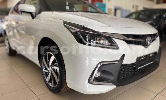 Sayi Na hannu Toyota Starlet White Mota in Maseru a Maseru Sayi Na hannu Toyota Starlet White Mota in Maseru a Maseru