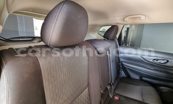 Sayi Na hannu Nissan X–Trail Red Mota in Maseru a Maseru Sayi Na hannu Nissan X–Trail Red Mota in Maseru a Maseru