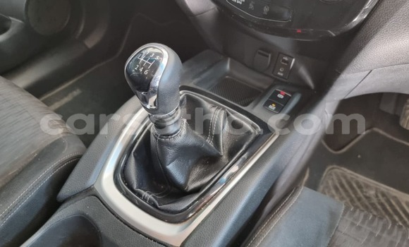 Sayi Na hannu Nissan X–Trail Red Mota in Maseru a Maseru Sayi Na hannu Nissan X–Trail Red Mota in Maseru a Maseru