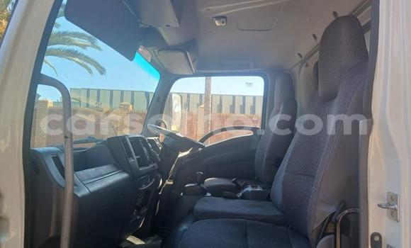 اشتري مستعمل Isuzu FTR 850 White شاحنة في Maseru في Maseru اشتري مستعمل Isuzu FTR 850 White شاحنة في Maseru في Maseru