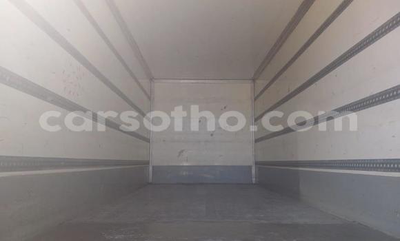 اشتري مستعمل Isuzu FTR 850 White شاحنة في Maseru في Maseru اشتري مستعمل Isuzu FTR 850 White شاحنة في Maseru في Maseru