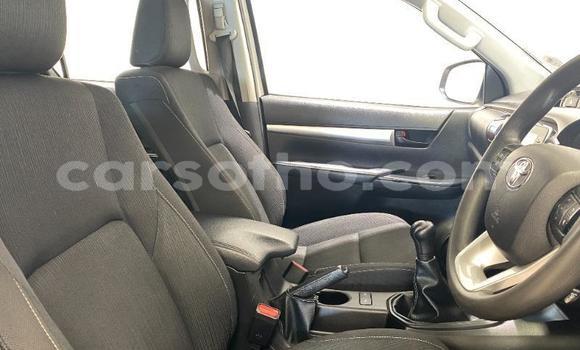 Acheter Occasion Voiture Toyota Hilux Blanc à Maseru, Maseru Acheter Occasion Voiture Toyota Hilux Blanc à Maseru, Maseru