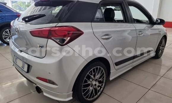 اشتري مستعمل Hyundai i20 Silver سيارة في Maseru في Maseru اشتري مستعمل Hyundai i20 Silver سيارة في Maseru في Maseru