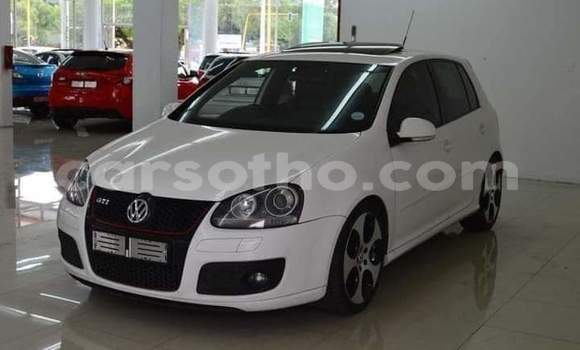 Sayi Na hannu Volkswagen Golf GTI White Mota in Maseru a Maseru Sayi Na hannu Volkswagen Golf GTI White Mota in Maseru a Maseru
