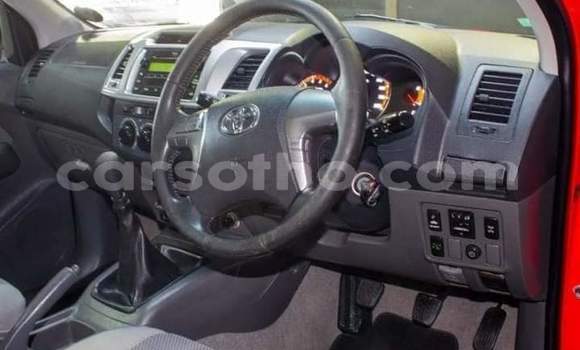 Sayi Na hannu Toyota Hilux Red Mota in Maseru a Maseru Sayi Na hannu Toyota Hilux Red Mota in Maseru a Maseru