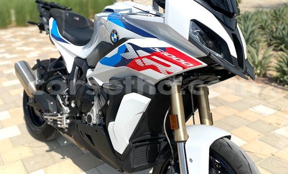 Sayi Na hannu BMW S 1000 White Motsi in Butha Buthe a Butha-Buthe