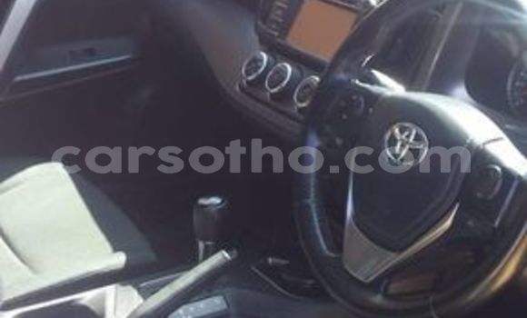 Sayi Na hannu Toyota RAV4 White Mota in Maputsoa a Leribe Sayi Na hannu Toyota RAV4 White Mota in Maputsoa a Leribe