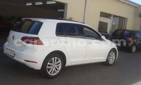 اشتري مستعمل Volkswagen Golf White سيارة في Maseru في Maseru اشتري مستعمل Volkswagen Golf White سيارة في Maseru في Maseru