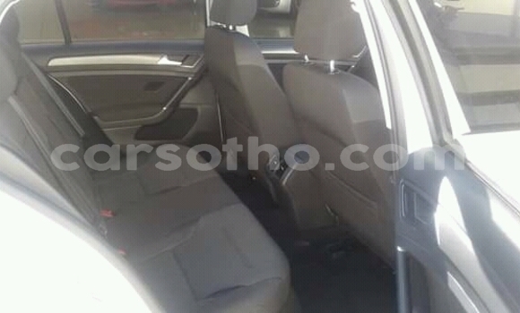 اشتري مستعمل Volkswagen Golf White سيارة في Maseru في Maseru اشتري مستعمل Volkswagen Golf White سيارة في Maseru في Maseru