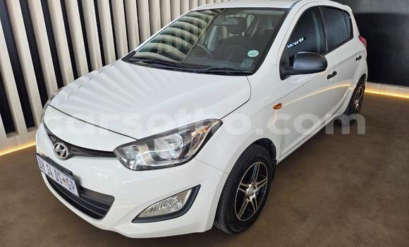 Sayi Na hannu Hyundai i20 White Mota in Maseru a Maseru Sayi Na hannu Hyundai i20 White Mota in Maseru a Maseru