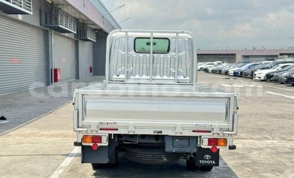 Sayi Na hannu Toyota Dyna Silver Babbar mota in Maputsoe a Leribe Sayi Na hannu Toyota Dyna Silver Babbar mota in Maputsoe a Leribe