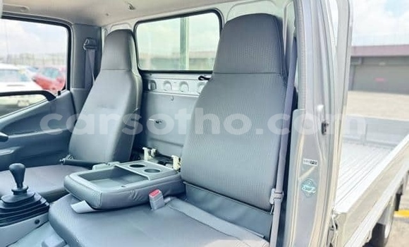 Sayi Na hannu Toyota Dyna Silver Babbar mota in Maputsoe a Leribe Sayi Na hannu Toyota Dyna Silver Babbar mota in Maputsoe a Leribe