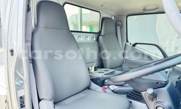 Sayi Na hannu Toyota Dyna Silver Babbar mota in Maputsoe a Leribe Sayi Na hannu Toyota Dyna Silver Babbar mota in Maputsoe a Leribe