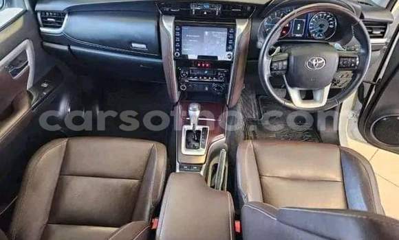 Buy Used Toyota Fortuner White Car in Maseru in Maseru Buy Used Toyota Fortuner White Car in Maseru in Maseru