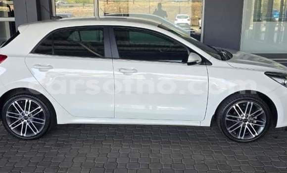 Buy Used Kia Rio White Car in Maseru in Maseru Buy Used Kia Rio White Car in Maseru in Maseru
