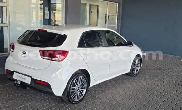 Buy Used Kia Rio White Car in Maseru in Maseru Buy Used Kia Rio White Car in Maseru in Maseru