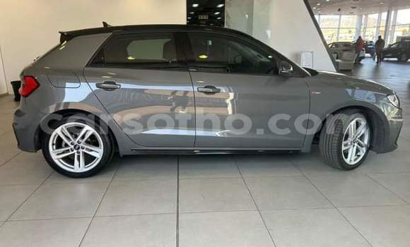Sayi Na hannu Audi A1 Silver Mota in Maseru a Maseru Sayi Na hannu Audi A1 Silver Mota in Maseru a Maseru