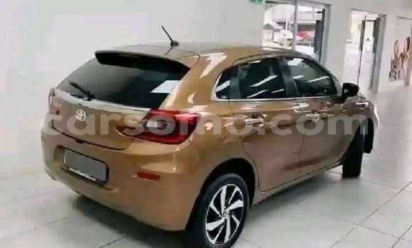 Sayi Na hannu Toyota Starlet Brown Mota in Maseru a Maseru Sayi Na hannu Toyota Starlet Brown Mota in Maseru a Maseru