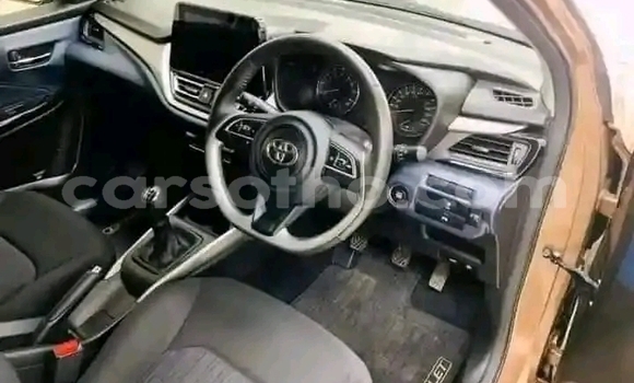 Sayi Na hannu Toyota Starlet Brown Mota in Maseru a Maseru Sayi Na hannu Toyota Starlet Brown Mota in Maseru a Maseru
