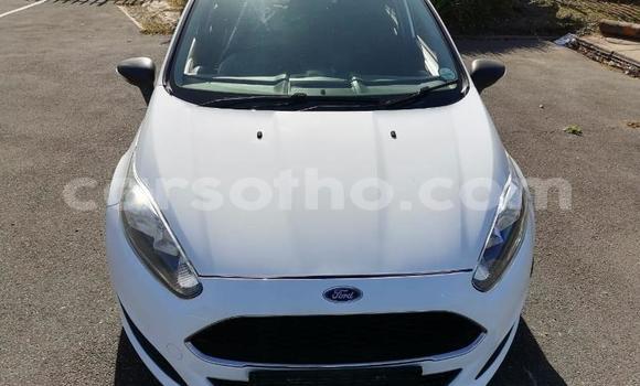 Sayi Na hannu Ford Fiesta White Mota in Maseru a Maseru