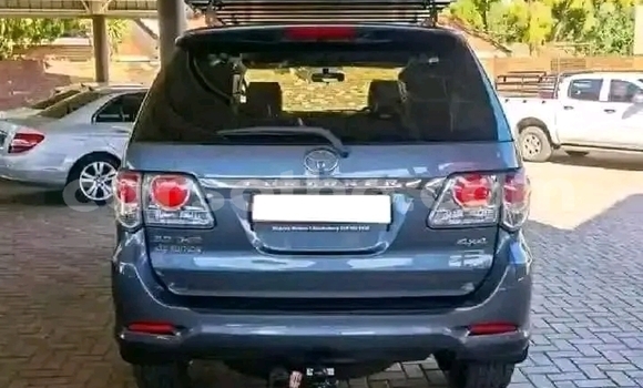 اشتري مستعمل Toyota Fortuner Black سيارة في Maseru في Maseru اشتري مستعمل Toyota Fortuner Black سيارة في Maseru في Maseru