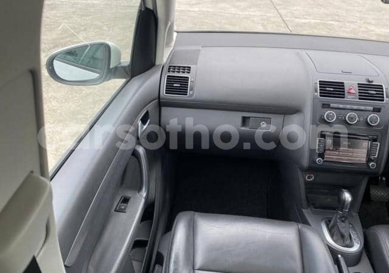 Big with watermark volkswagen touran leribe maputsoe 28738