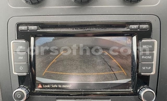 Sayi Na hannu Volkswagen Touran White Mota in Maputsoe a Leribe Sayi Na hannu Volkswagen Touran White Mota in Maputsoe a Leribe