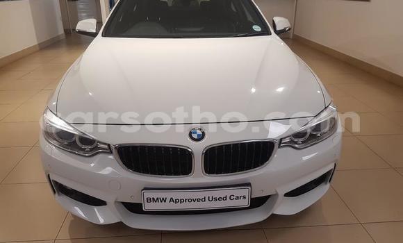 Acheter Occasion Voiture BMW M4 Blanc à Maputsoa, Leribe Acheter Occasion Voiture BMW M4 Blanc à Maputsoa, Leribe