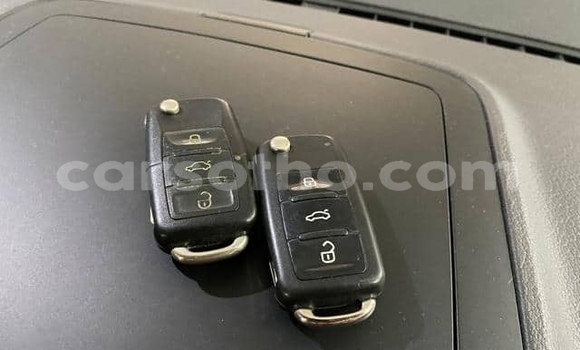 Sayi Na hannu Volkswagen Touran White Mota in Maputsoe a Leribe Sayi Na hannu Volkswagen Touran White Mota in Maputsoe a Leribe