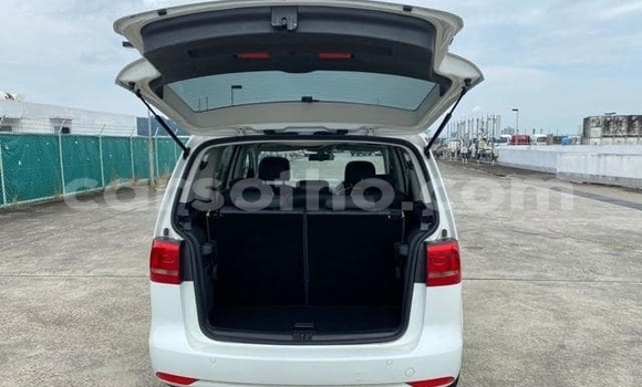 Sayi Na hannu Volkswagen Touran White Mota in Maputsoe a Leribe Sayi Na hannu Volkswagen Touran White Mota in Maputsoe a Leribe