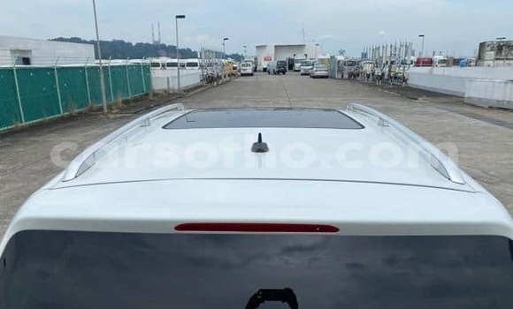 Sayi Na hannu Volkswagen Touran White Mota in Maputsoe a Leribe Sayi Na hannu Volkswagen Touran White Mota in Maputsoe a Leribe