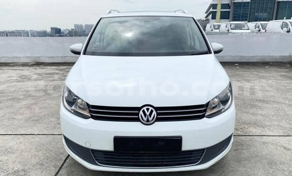 Sayi Na hannu Volkswagen Touran White Mota in Maputsoe a Leribe Sayi Na hannu Volkswagen Touran White Mota in Maputsoe a Leribe