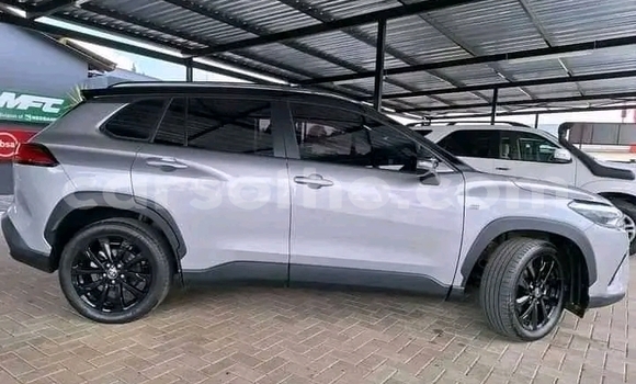 اشتري مستعمل Toyota Corolla Cross Silver سيارة في Maseru في Maseru اشتري مستعمل Toyota Corolla Cross Silver سيارة في Maseru في Maseru