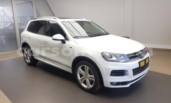 Acheter Occasion Voiture Volkswagen Touareg Blanc à Maputsoa, Leribe Acheter Occasion Voiture Volkswagen Touareg Blanc à Maputsoa, Leribe