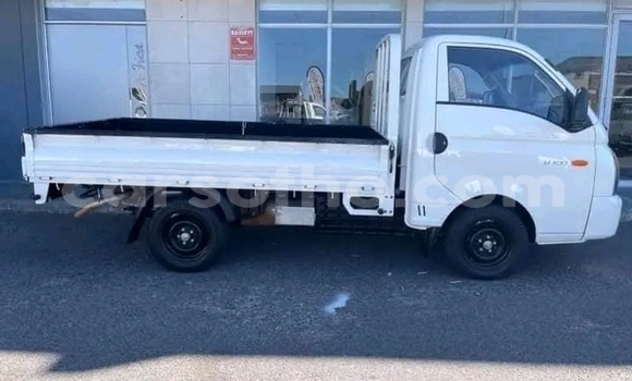 اشتري مستعمل Hyundai H1 White سيارة في Maseru في Maseru اشتري مستعمل Hyundai H1 White سيارة في Maseru في Maseru
