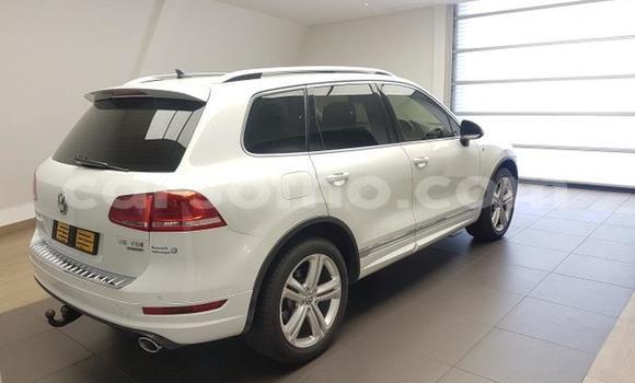 Acheter Occasion Voiture Volkswagen Touareg Blanc à Maputsoa, Leribe Acheter Occasion Voiture Volkswagen Touareg Blanc à Maputsoa, Leribe