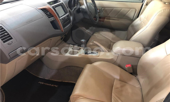اشتري مستعمل Toyota Fortuner White سيارة في Maseru في Maseru اشتري مستعمل Toyota Fortuner White سيارة في Maseru في Maseru