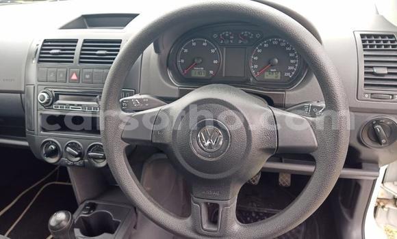 Sayi Na hannu Volkswagen Polo White Mota in Maseru a Maseru Sayi Na hannu Volkswagen Polo White Mota in Maseru a Maseru